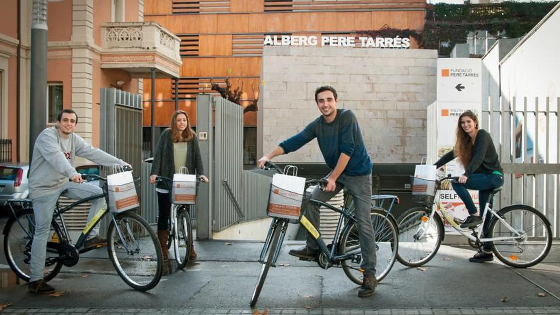 Alberg Pere Tarres Vandrehjem Barcelona Vandrerhjem