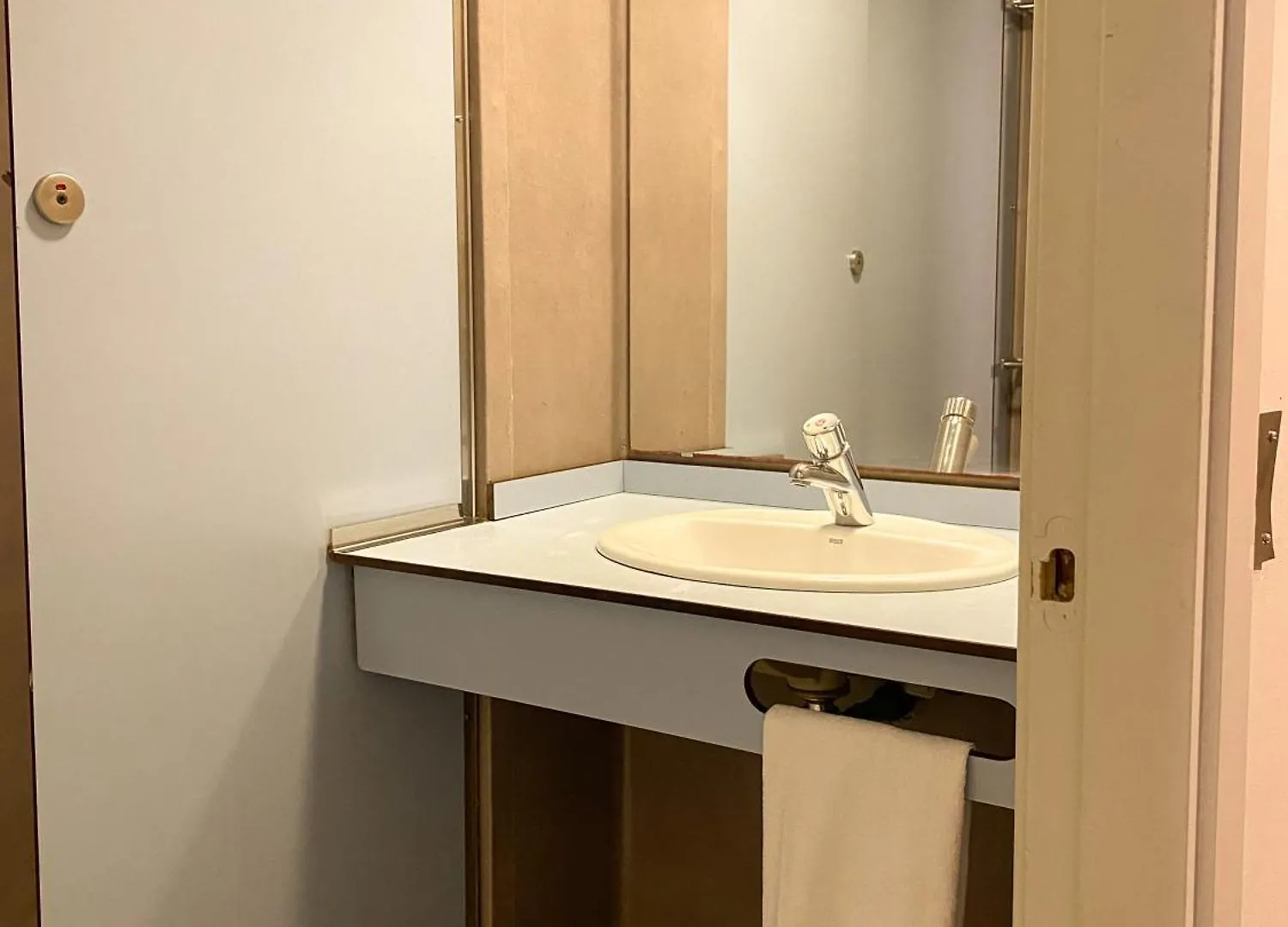 Alberg Pere Tarrés Barcelona Hostal