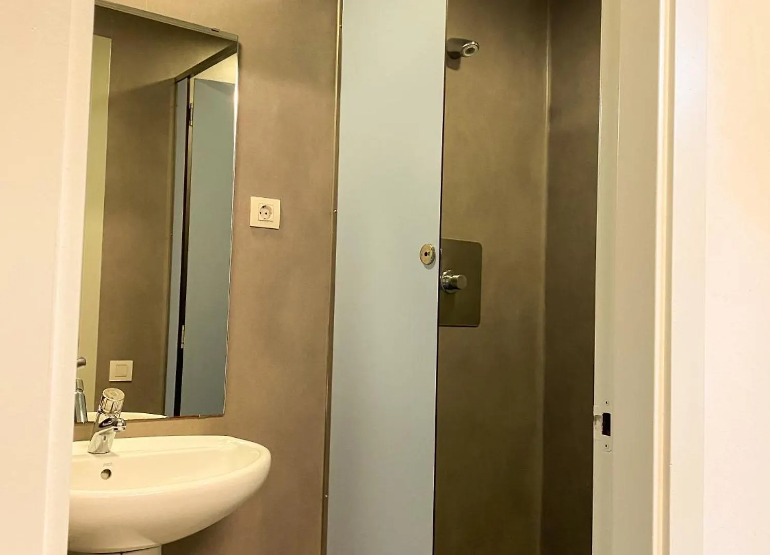 Hostal Alberg Pere Tarrés Barcelona